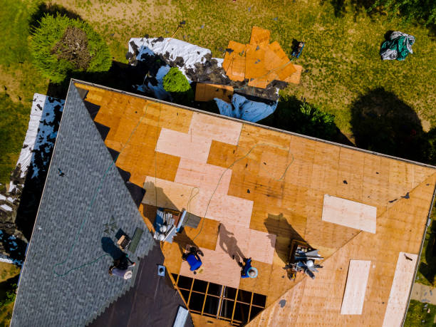 Quick and Trustworthy Emergency Roof Repair Services in Pasatiempo, CA